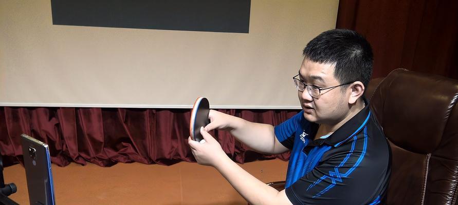乒乓球发下旋球的技巧与训练方法（通过学习乒乓球旋球的发球技巧，提高球员的竞技水平）