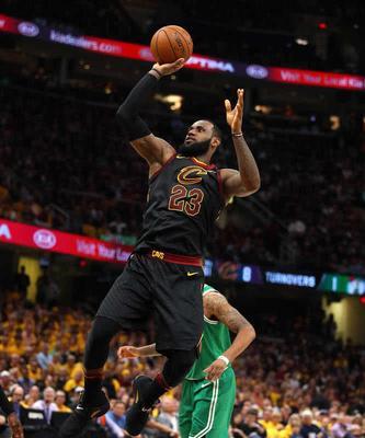 NBA上篮难度排行榜（挑战无法阻挡的极限，勇往直前的篮球精灵们）