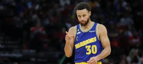 NBA总分球排行榜（探索NBA历史上的得分之王和得分统计数据）