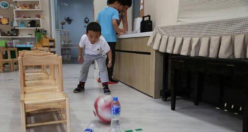 乒乓球叠叠乐（提高乒乓球技术，轻松享受叠球乐趣）