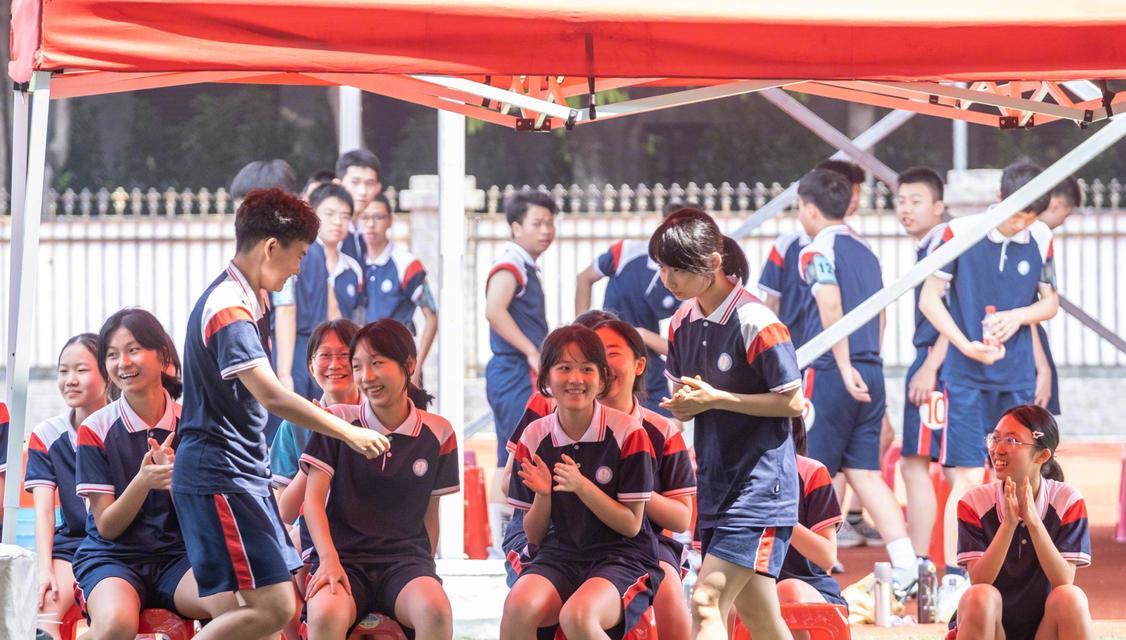 打点技巧大全——帮助中考足球学生提高比赛表现（中考足球打点技巧教案详解，助力学生取得好成绩）