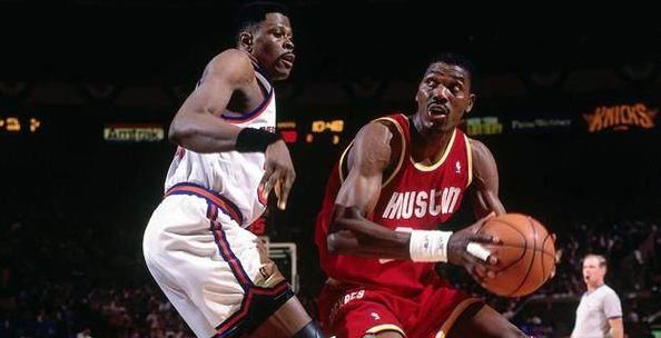 最新NBA球星单挑排行榜（揭秘单挑赛场上的无敌存在和弱者）