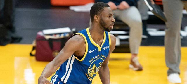 NBA球员助攻排行榜（揭示现役NBA球员助攻能手，展现助攻数据王者的风采）