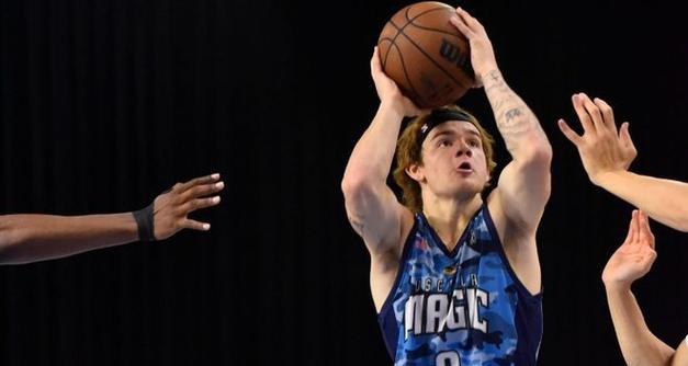 NBA最佳扣篮记录排行榜（挑战极限的高空肆意狂飙）