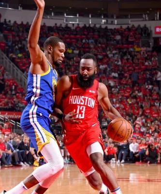 NBA3021薪资排行榜（探索未来超级巨星的财富格局，谁将傲视篮球世界？）