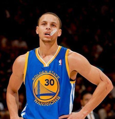 NBA现任超级巨星排行榜（排名依据、球员表现和未来前景一览）