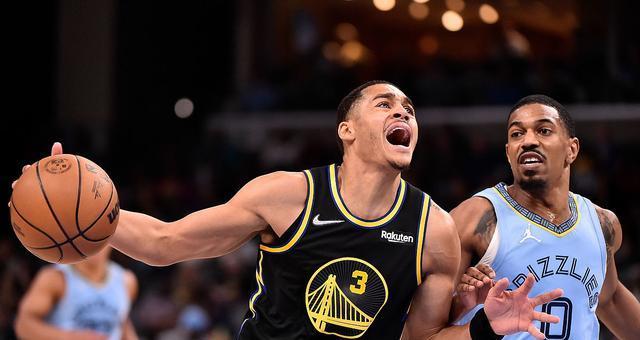 NBA库里球员薪水排行榜（揭秘NBA球员库里的顶薪合同及其财富来源）