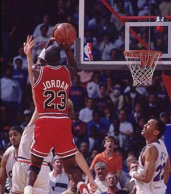 NBA季后赛出手数排行榜（揭秘篮球大神们的出手秘诀，带你领略疯狂得分的背后故事）