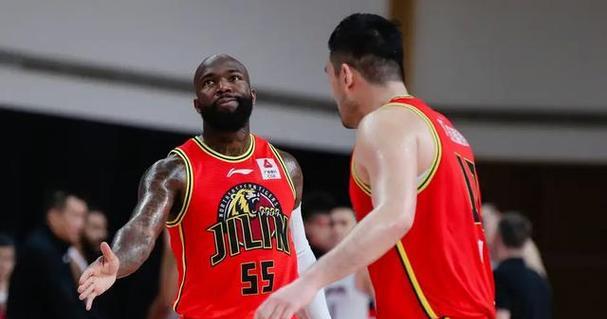 NBA全员中国球迷排行榜（从球场到中国心）