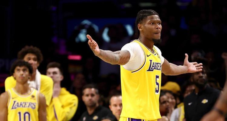NBA三分球命中总数排行榜（探索NBA历史上三分球命中总数最多的球员及其背后故事）