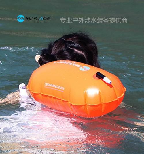 游泳漂浮技巧的全面讲解（掌握漂浮，轻松享受游泳乐趣）