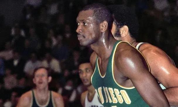 NBA三分球生涯总得分排行榜（揭秘三分球历史最佳得分手，斩获无数胜利的关键一击！）