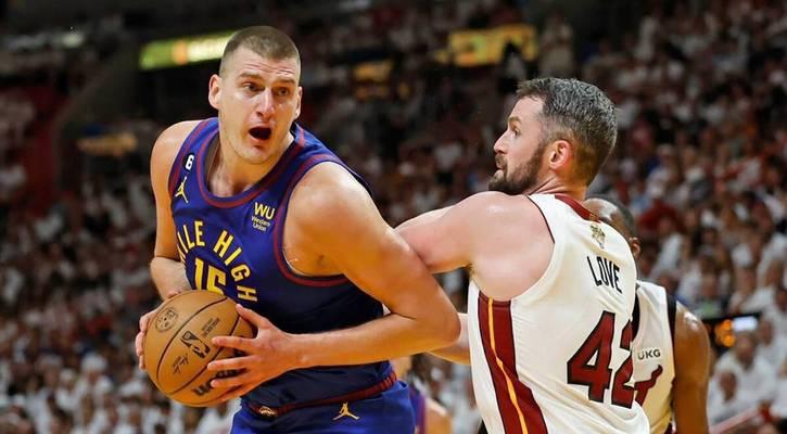 NBA2022篮板排行榜（揭秘NBA2022赛季最出色的篮板球员们，探索他们的秘密武器）