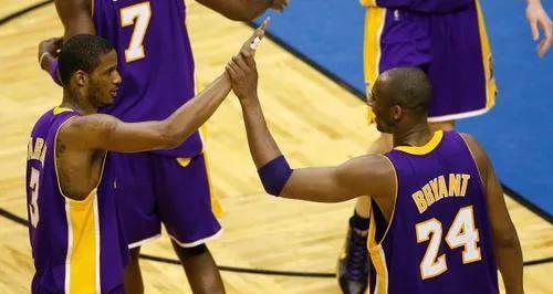 NBA现役巨星命中率排行榜（揭秘NBA球星中最具命中率的射手，比尔连续第三年荣登榜首）