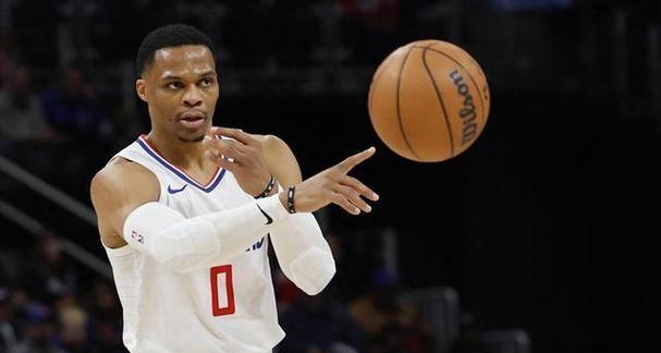 NBA历史上的得分之王——威斯布鲁克总得分排行榜（统治篮球场上的疾风！威斯布鲁克创造了NBA得分新纪录）