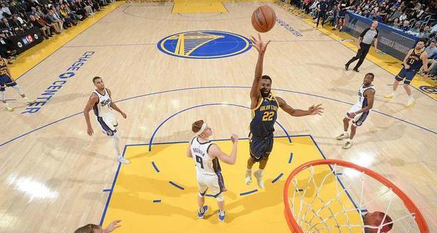 NBA篮球挡拆战术的防守技巧（如何有效应对挡拆战术，提升防守效率）