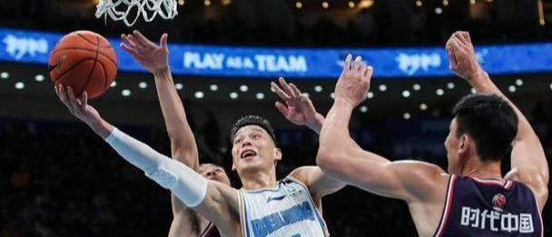探秘篮球世界中最强硬的防守联赛（防守如铁墙，谁能突破？NBA防守之王席卷全场！）