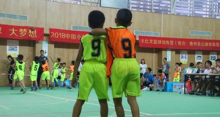 突破vs防守（探讨u8篮球训练中突破和防守的重要性与顺序选择）